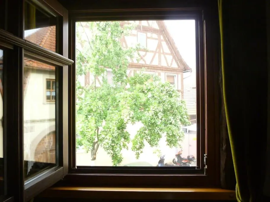 Nostalgie Erleben Im Historischen Turmwaechterhaus Villa Zeil am Main Germany