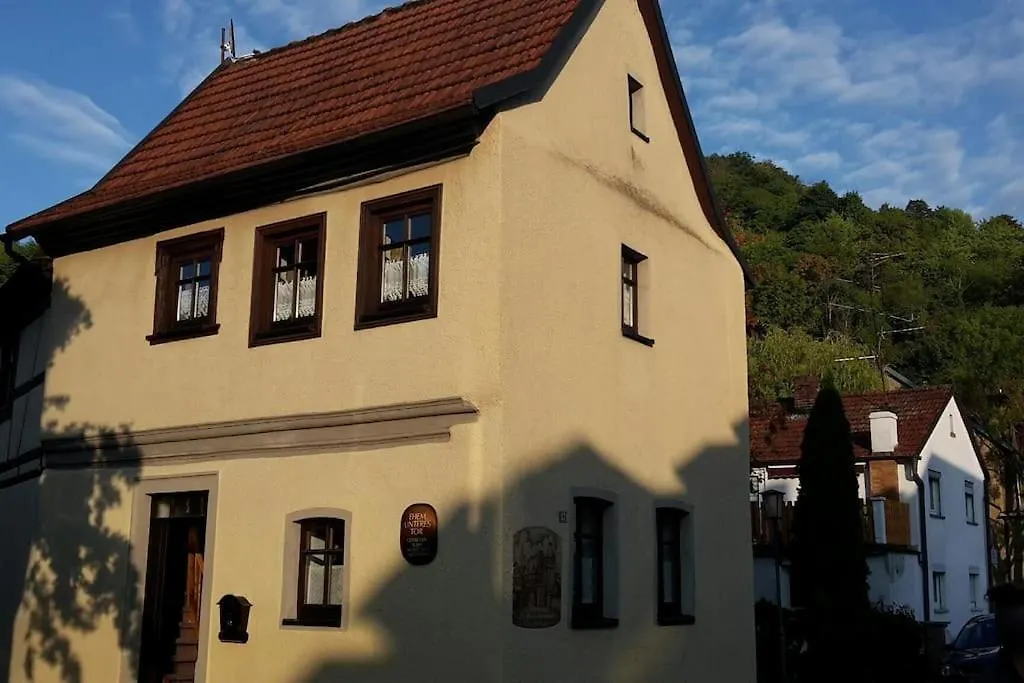 Nostalgie Erleben Im Historischen Turmwaechterhaus Villa Zeil am Main Germany