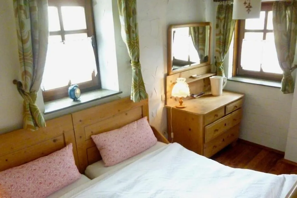 Nostalgie Erleben Im Historischen Turmwaechterhaus Villa Zeil am Main 0*,  Germany