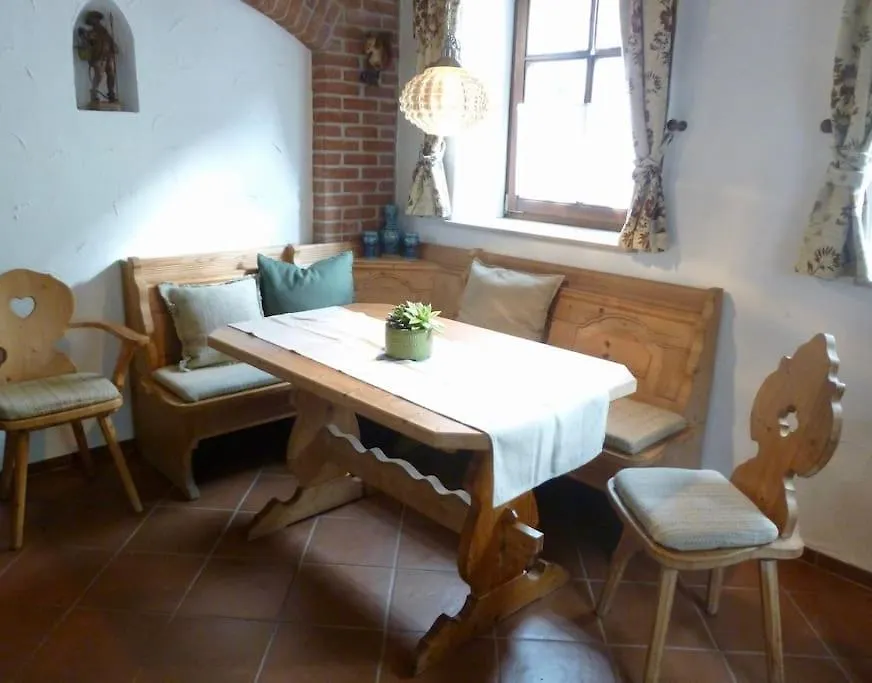 Nostalgie Erleben Im Historischen Turmwaechterhaus Villa Zeil am Main 0*,